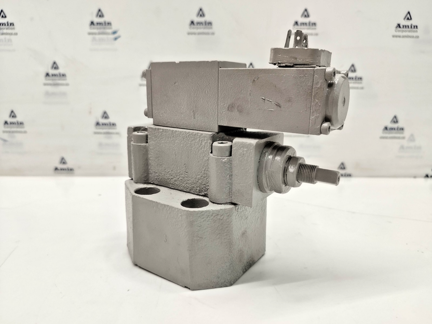 Hydranor VPE5.10.32.1.P220U.H with KV-4/2-4-52A-230AC Valve #2