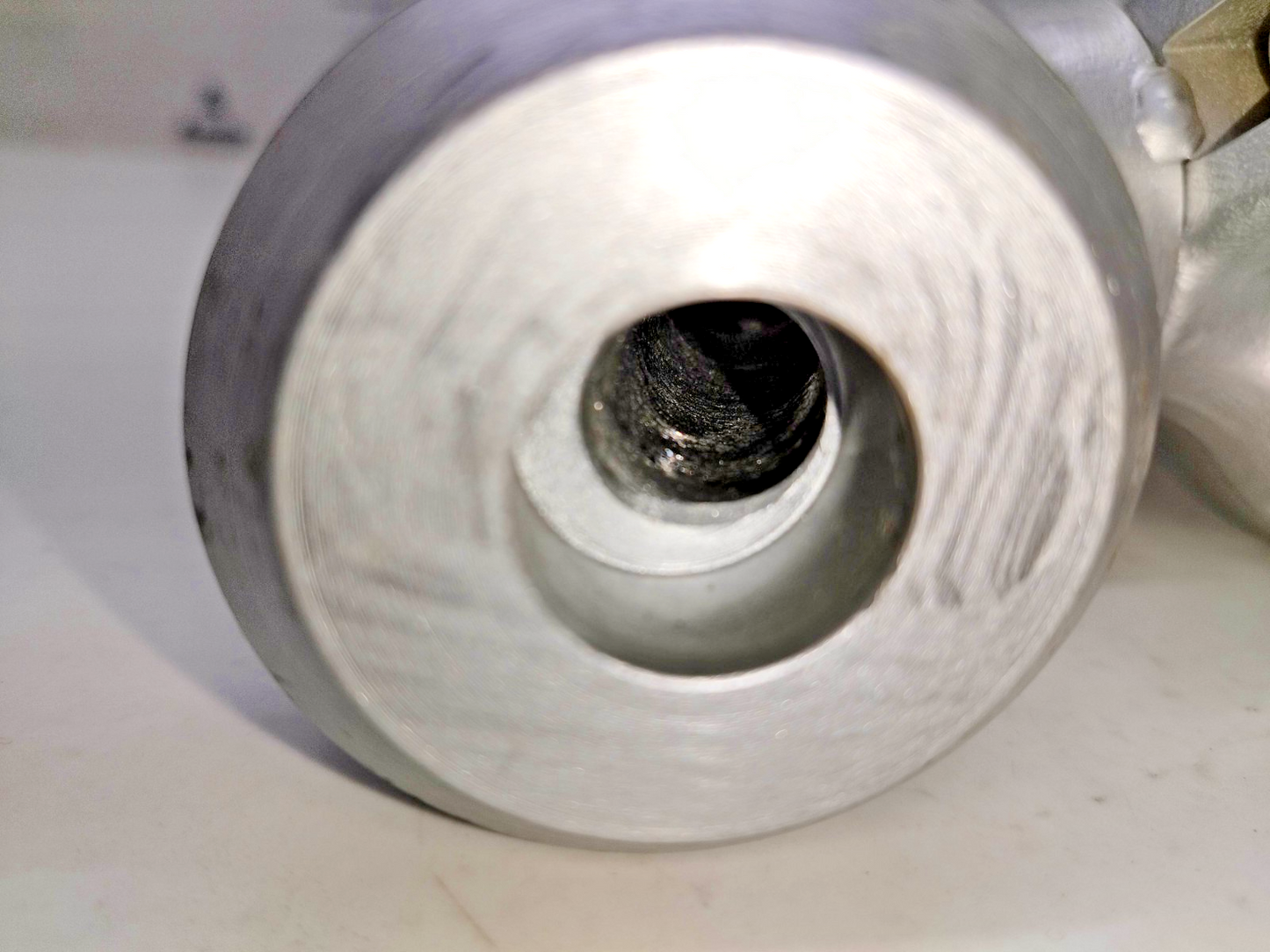 OKANO VALVE V-SH205 Type: 11009 Globe Valve 15mm Class 1500, 258.6 bar - NEW