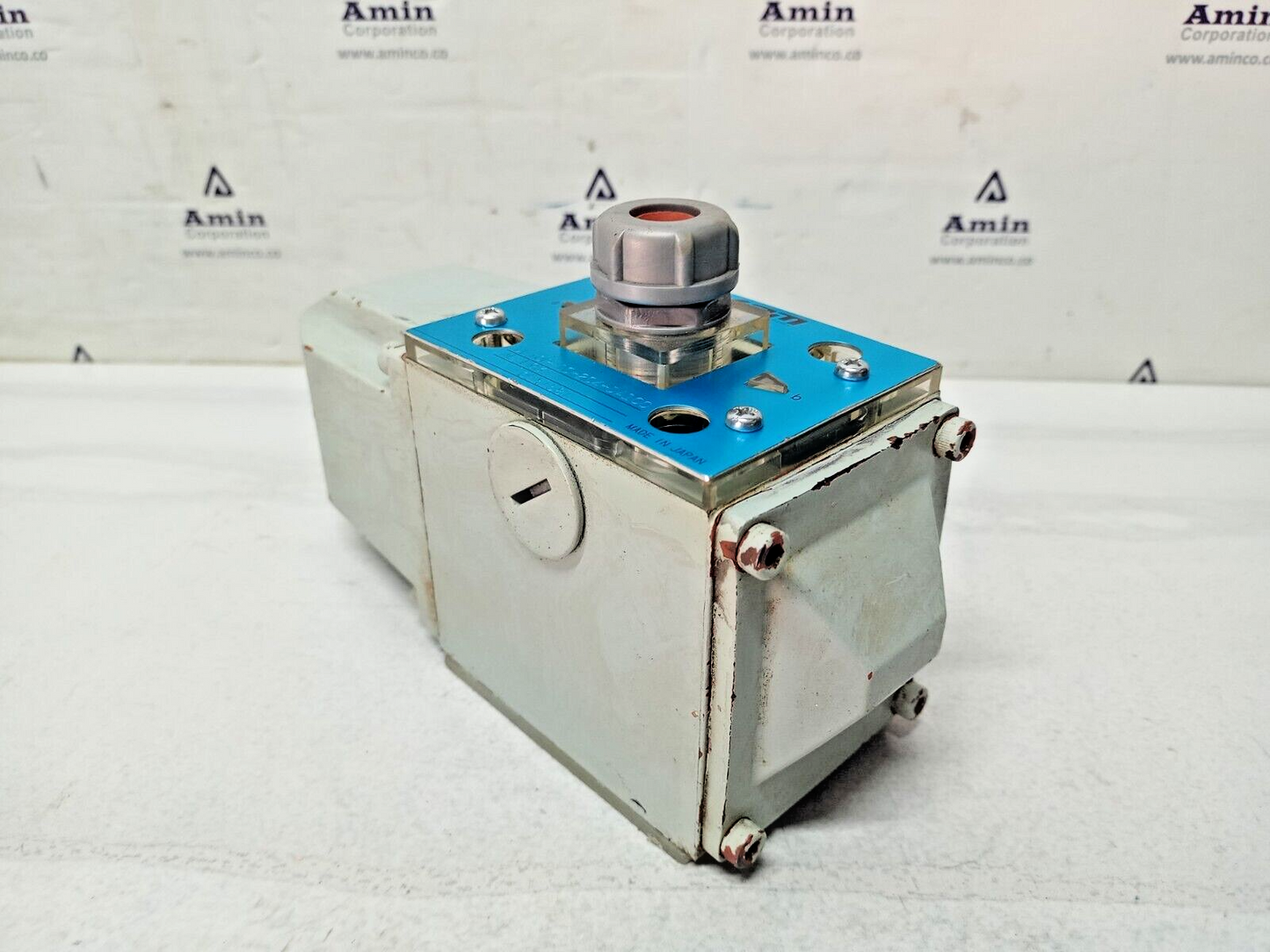 KPM Kawasaki DE10P-10-204-D100AL-L93 Solenoid Valve - NEW