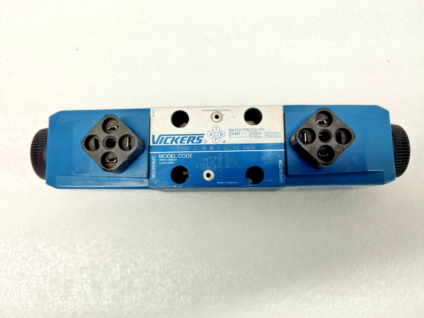Vickers DG4V-3-2N-M-U-H7-60 EN38 Directional Control Valve - NEW #2