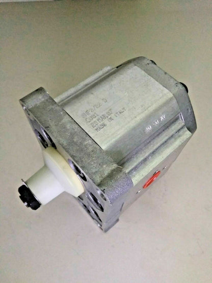 Sauer Danfoss SNP3/22 D C001 Hydraulic Gear Pump - NEW