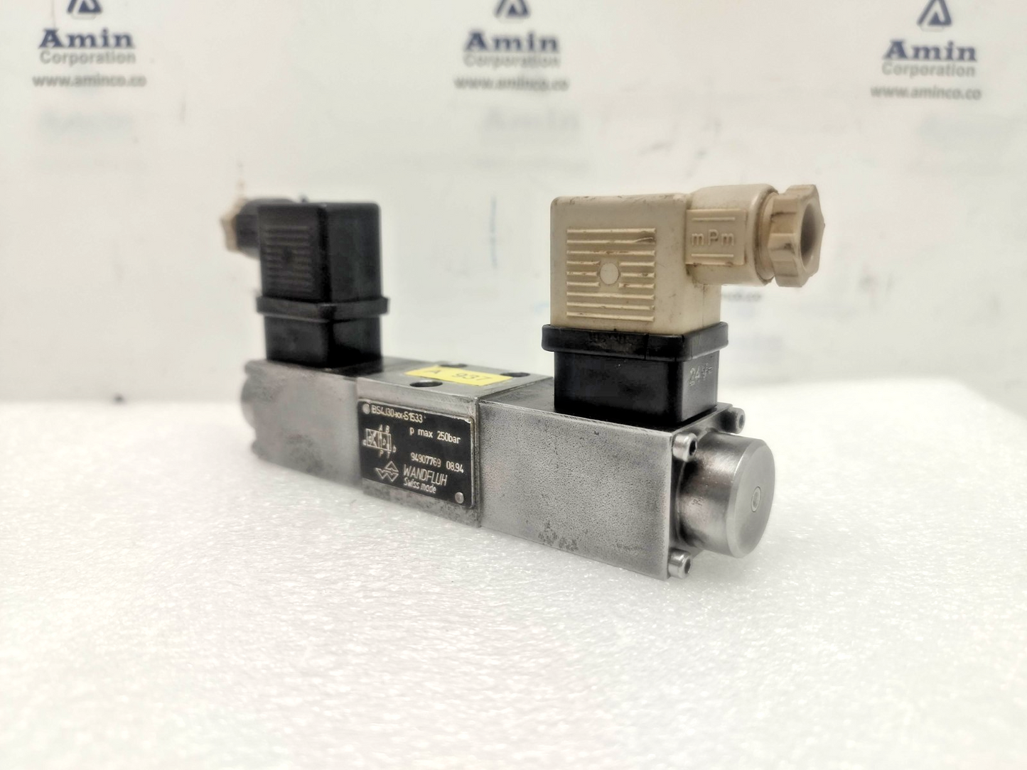 Wandfluh BS4J30-XX-S1533 Solenoid Valve 250bar max.