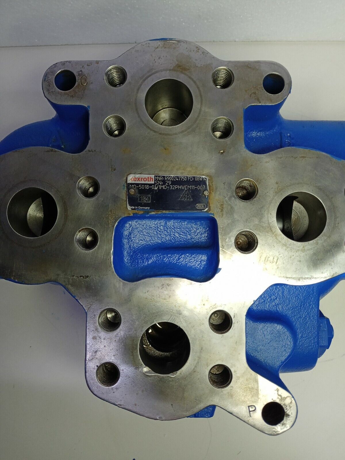 Rexroth MO-5018-01/1MO-32PHVCM11-007, R900247750 Hydraulic control block