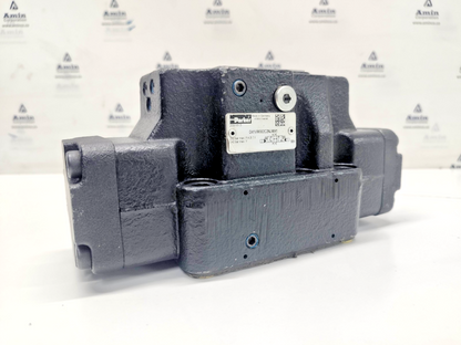 Parker D41VW002C2NJW91  Directional Control Valve - NEW