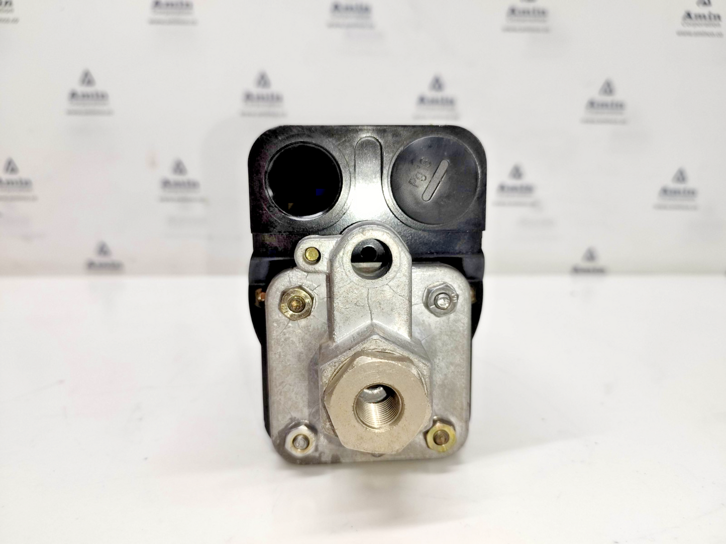 Condor MDR53/8 Pressure Switch AC-15, 4A, 250V, 5-8 bar - NEW