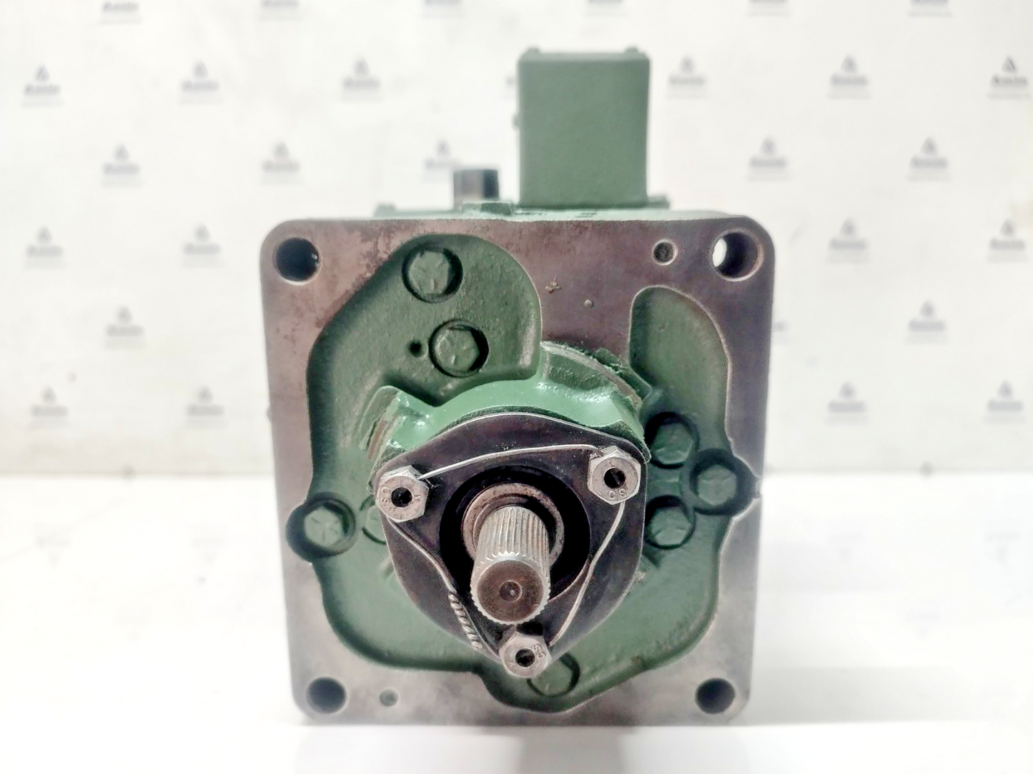 Woodward UG-8 Governor part No. : B-8522-455 RPM: 580-1220 - TESTED