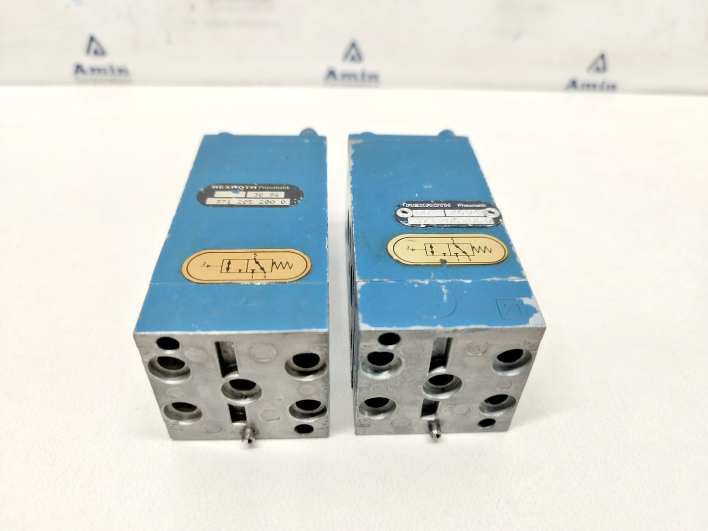 Rexroth 3712052000 Pneumatic Valve - New