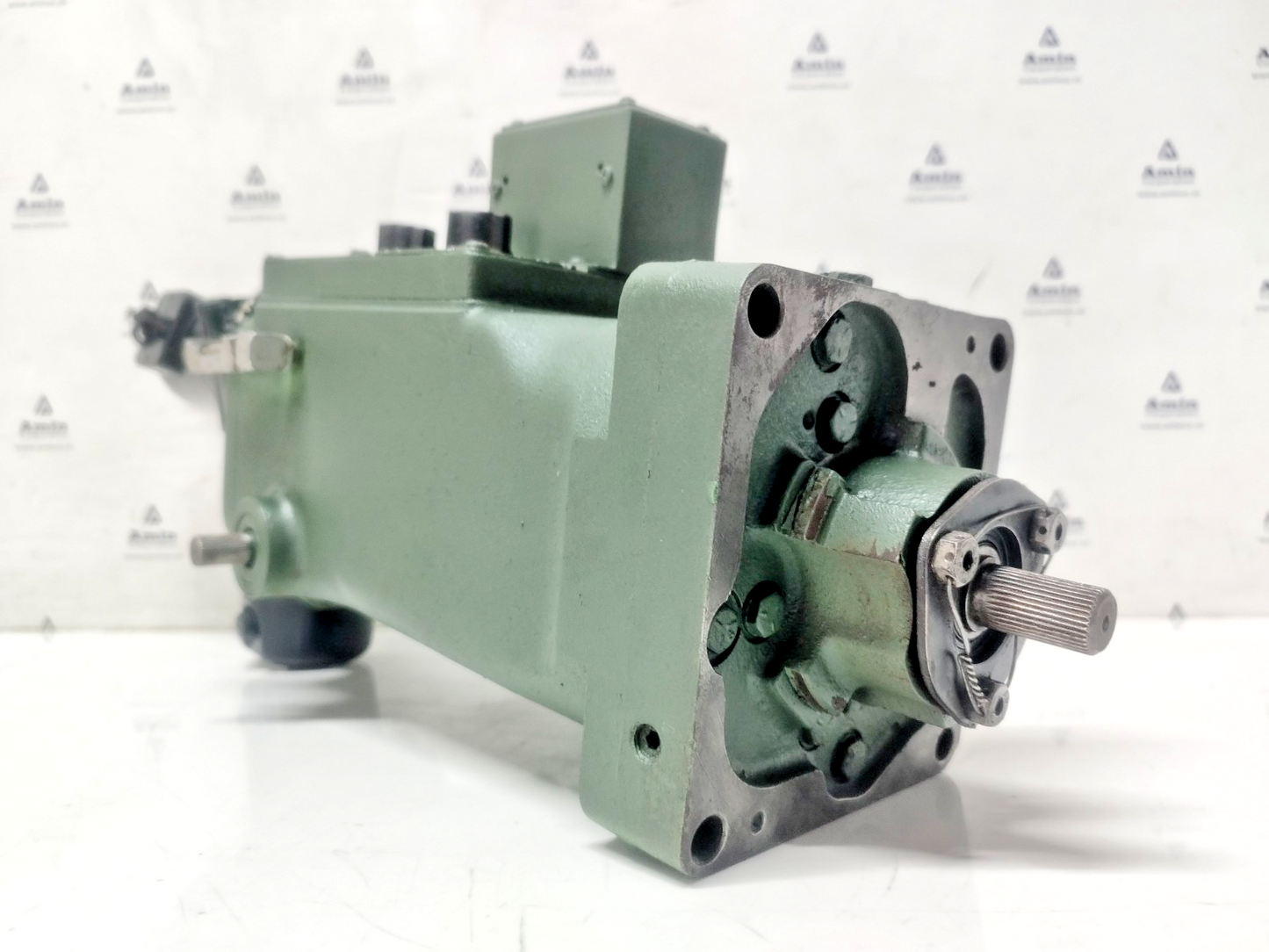 Woodward UG-8 Governor part No. : B-8522-455 RPM: 580-1220 - TESTED