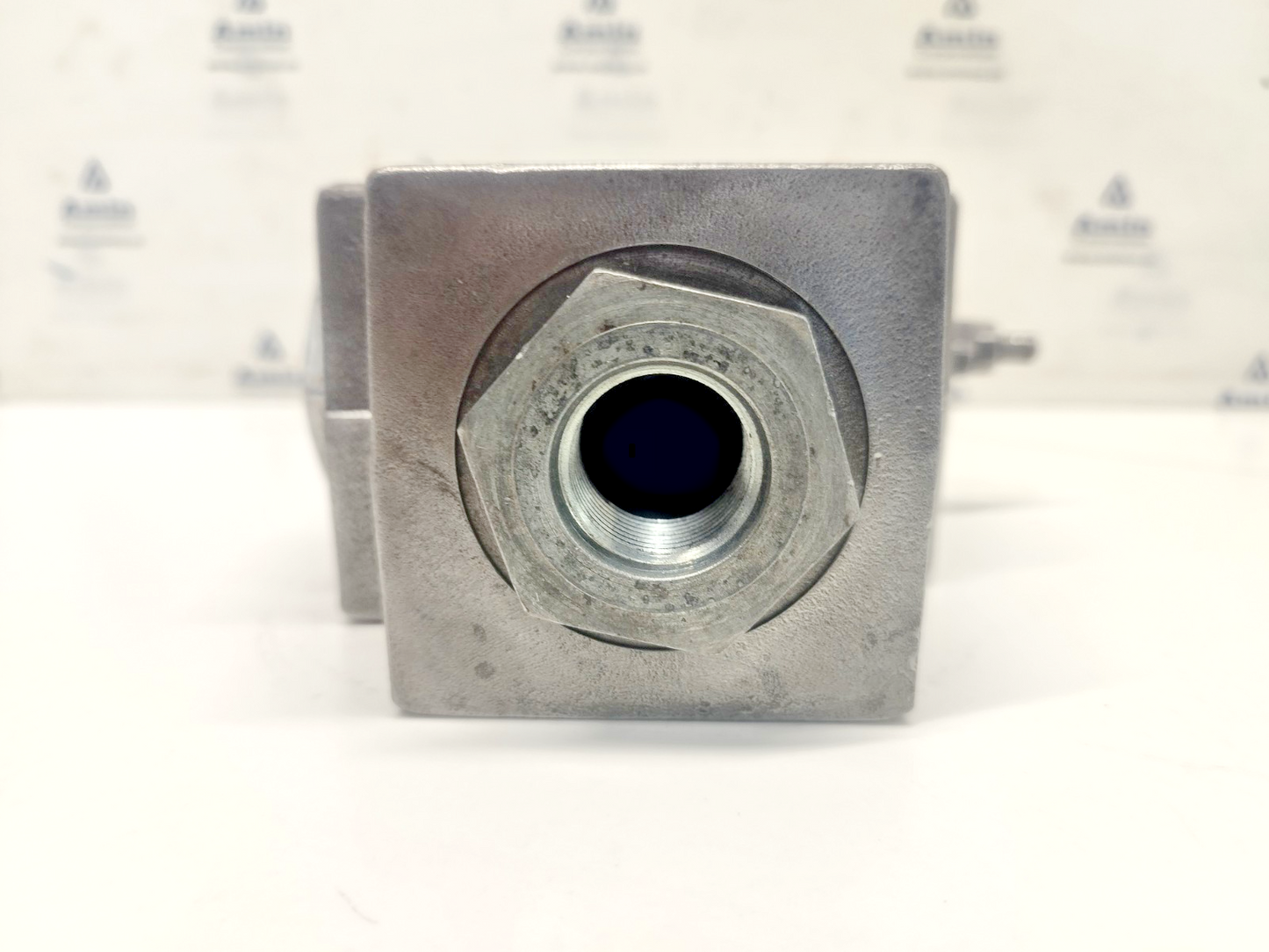 Parker R25S07S4SN Hydraulic Pressure Control Valve - NEW