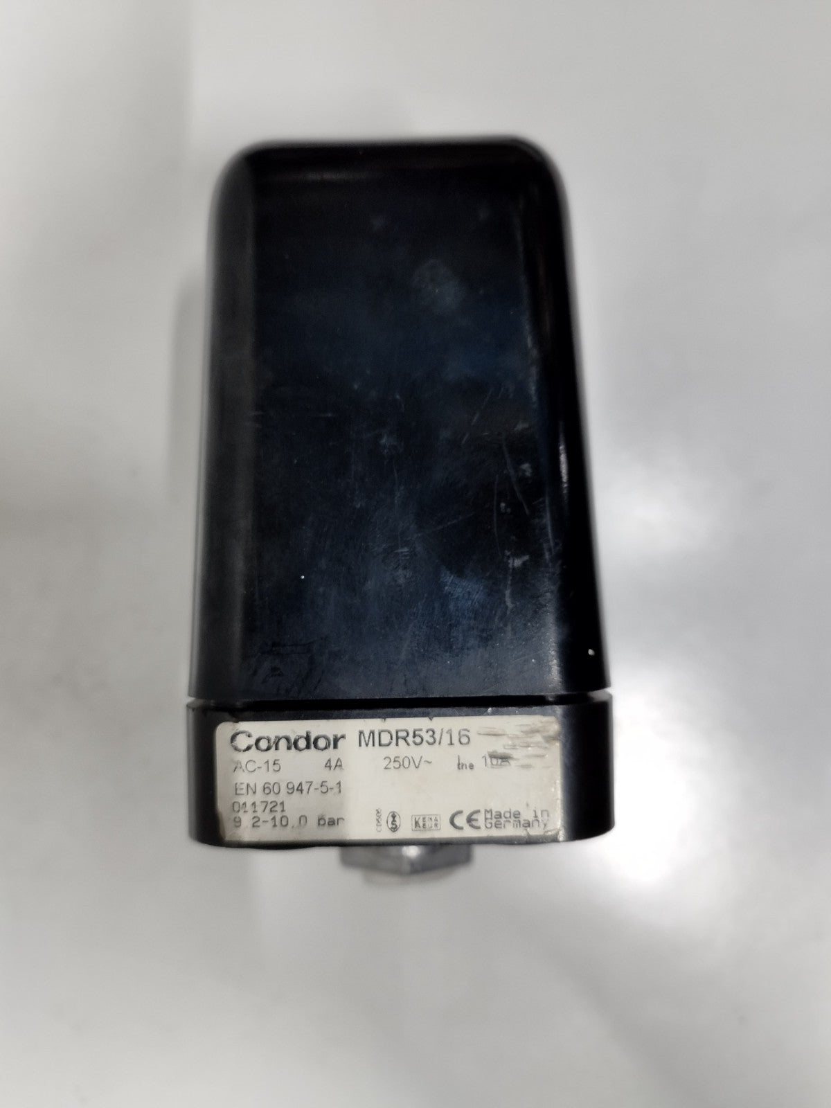 Condor MDR53/16 Pressure Switch AC-15, 4A, 250V, 9.2-10bar