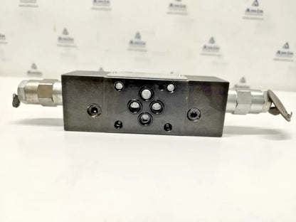 Duplomatic MCD5-DT/51N Direct operated Pressure Relief Valve 350bar Max. - NEW