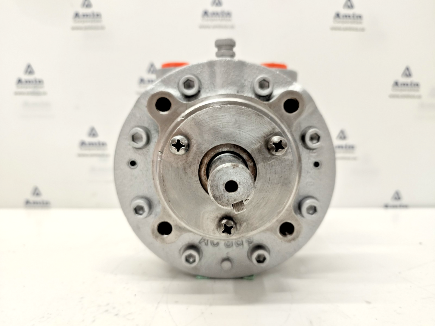 c545eceb-f3bb-4790-8249-aa3ac4c586aa