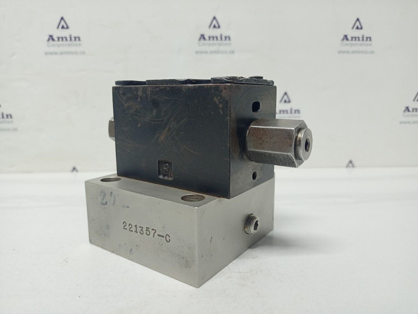 Parker D1VP2CV Directional Control Valve