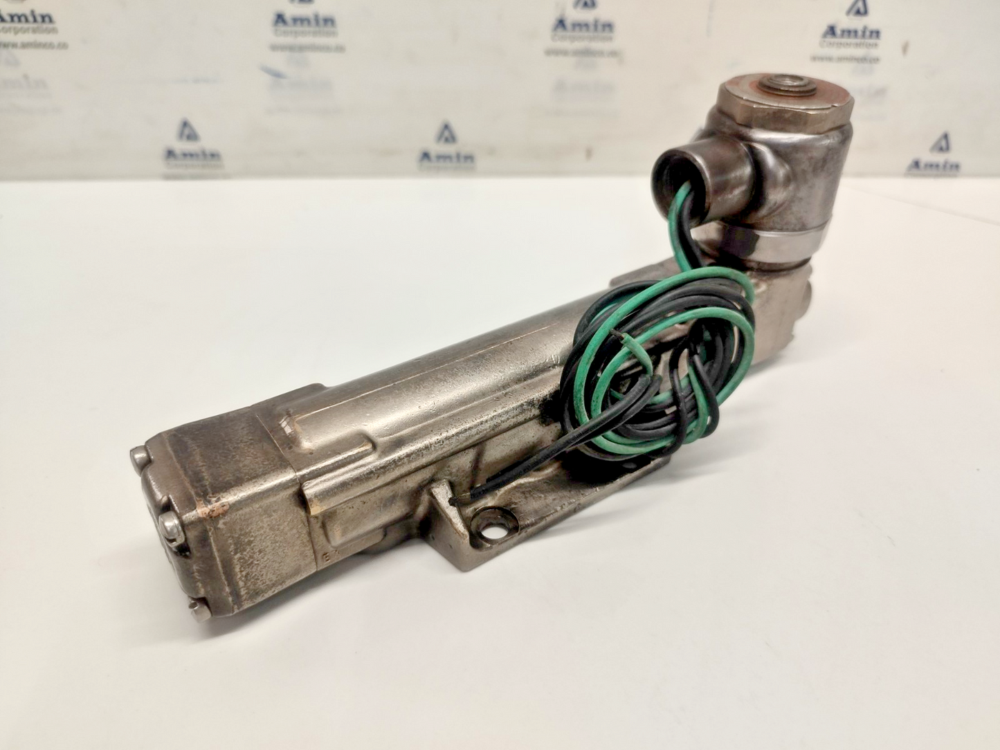 Versa VSG-4532-MS1-XX-A120 Solenoid valve 40-175 psi max. 120V 60Hz