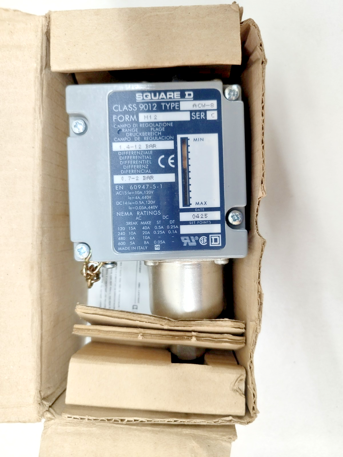 SQUARE D Class: 9012 ACW-8 Form: M12 Ser.: C Pressure Switch - NEW