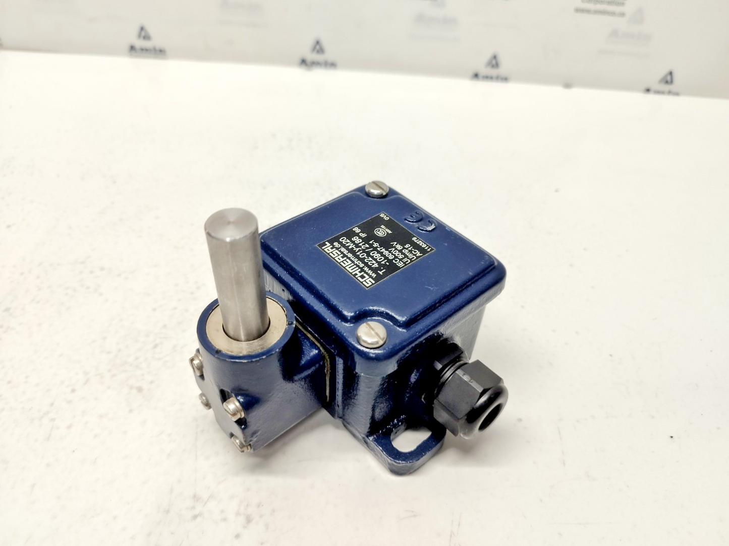 Schmersal T.422-01y-M20-1090/2186 Limit Switch AC-15, Ui500V, Uimp 6kV - NEW