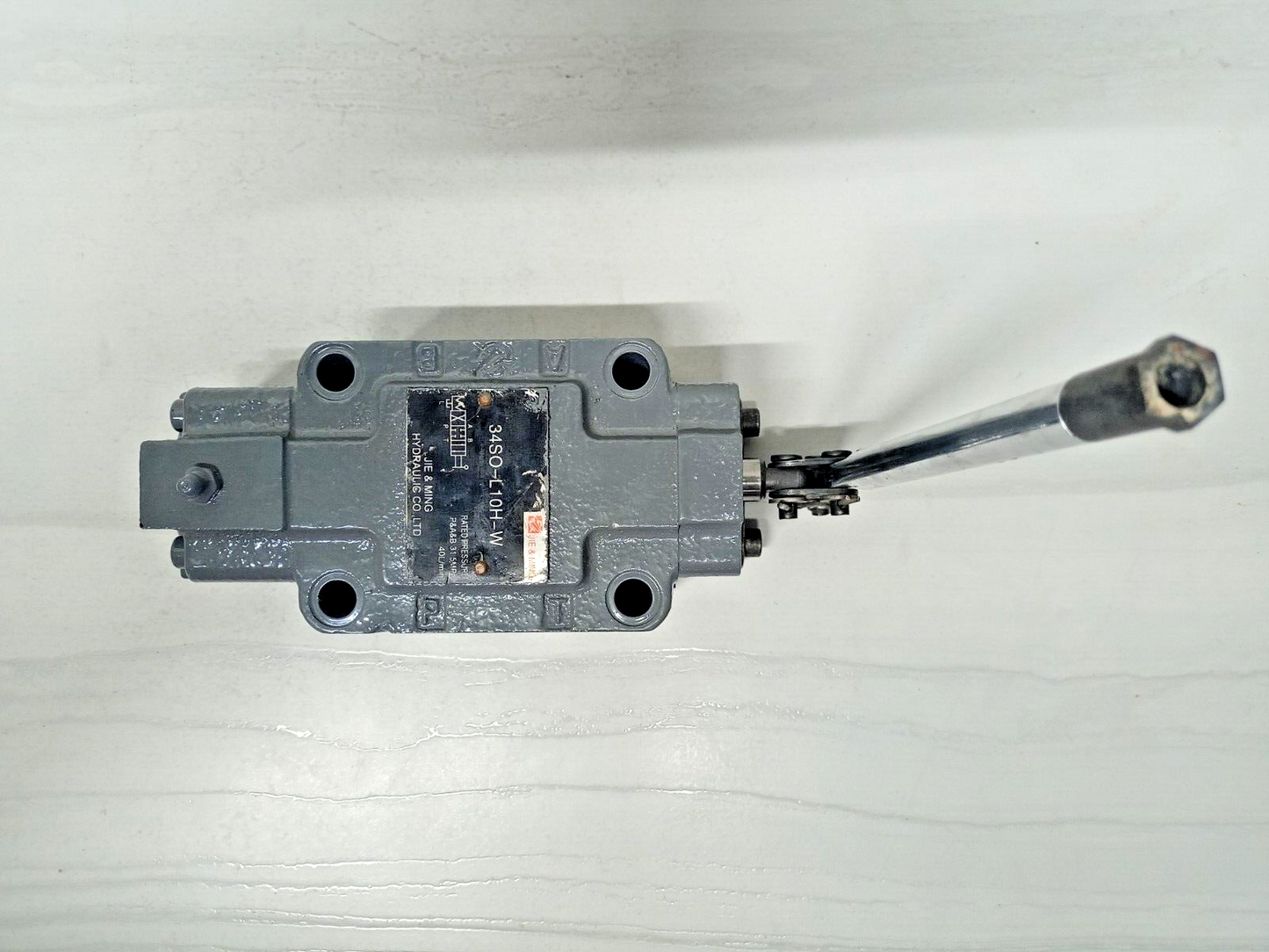 JIE&MING 34SO-L10H-W Hydraulic Directional control valve - NEW