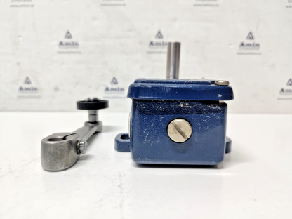 SCHMERSAL TD422-01Y, AC-15, Ui 400V, Uimp 6kV Limit Switch - NEW