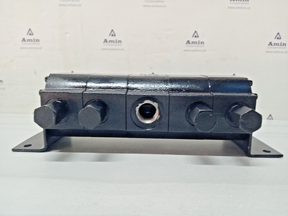 Concentric 060214 Flow divider - NEW