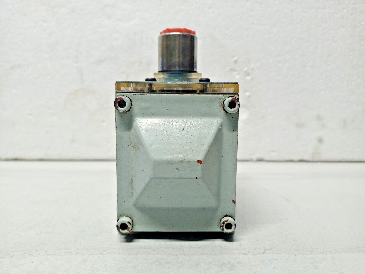 Kawasaki Rexroth 4WE10D-10L0/LW100NDL-B04 Solenoid Valve - NEW