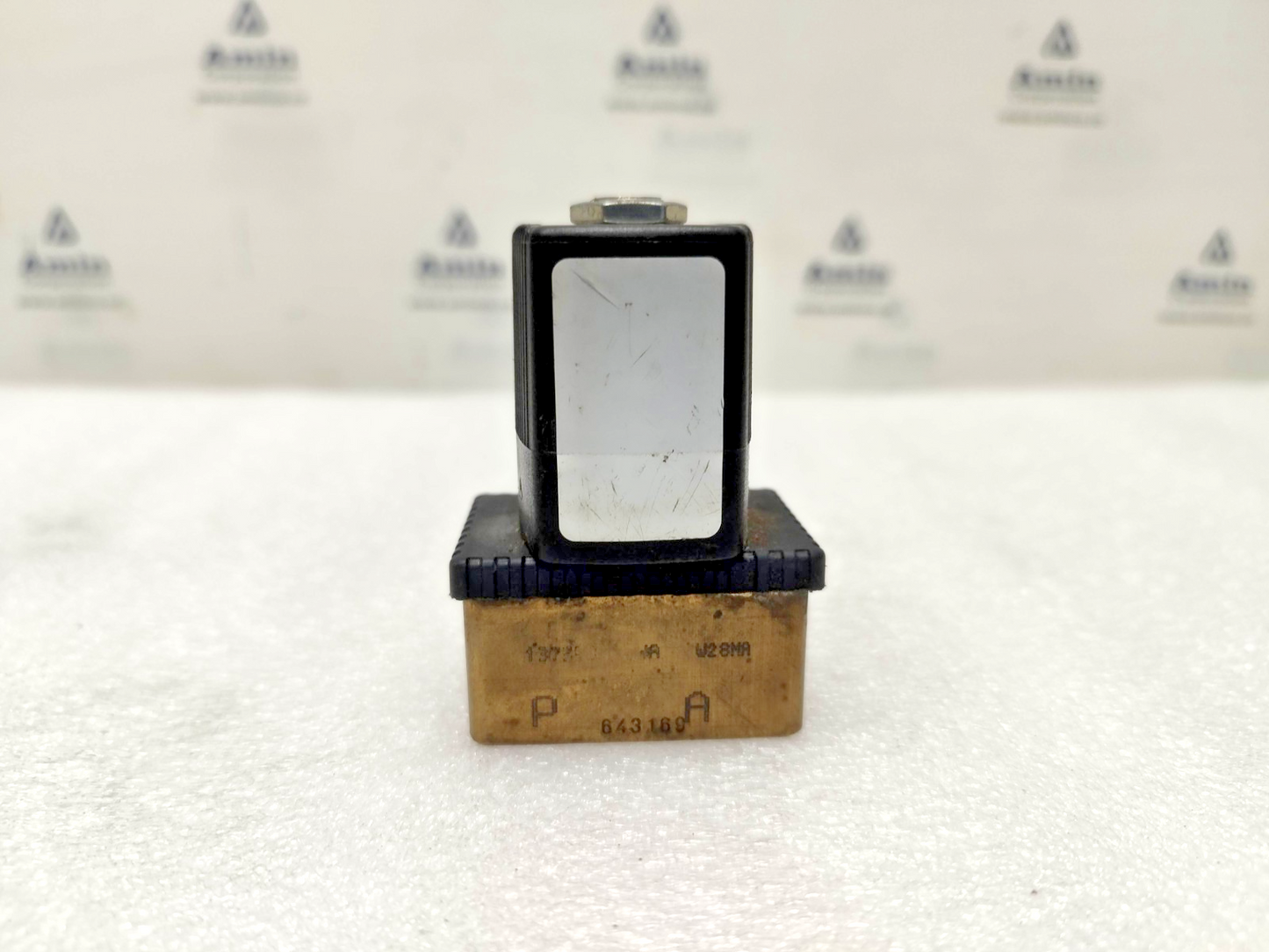 Tamrotor Marine Compressor TMC NT0439 3-Way Solenoid Valve - NEW