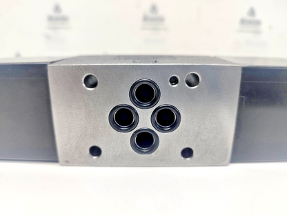 Parker D1VW004CNYW91 Directional Control Valve - NEW