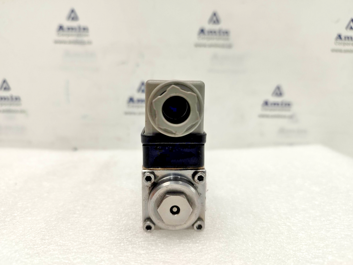 Wandfluh BS4D32-XX-S1533 Solenoid Valve 250bar max, 24VDC