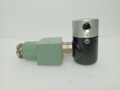 KOGANEI 062-E1-37W Air Solenoid Valve 220V AC 60Hz 0.9Mpa - NEW