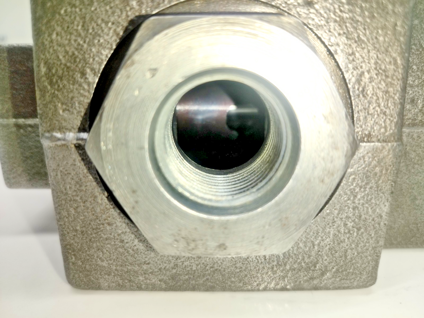 Parker R25S07S4SN Hydraulic Pressure Control Valve - NEW