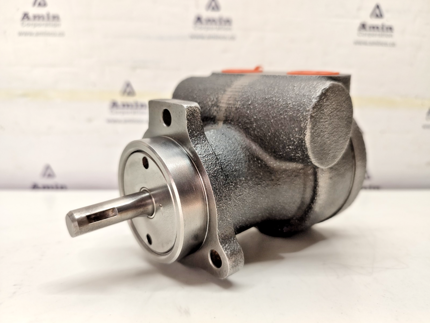 Tuthill pump 2LE Hydraulic internal gear pump L-series pump - NEW