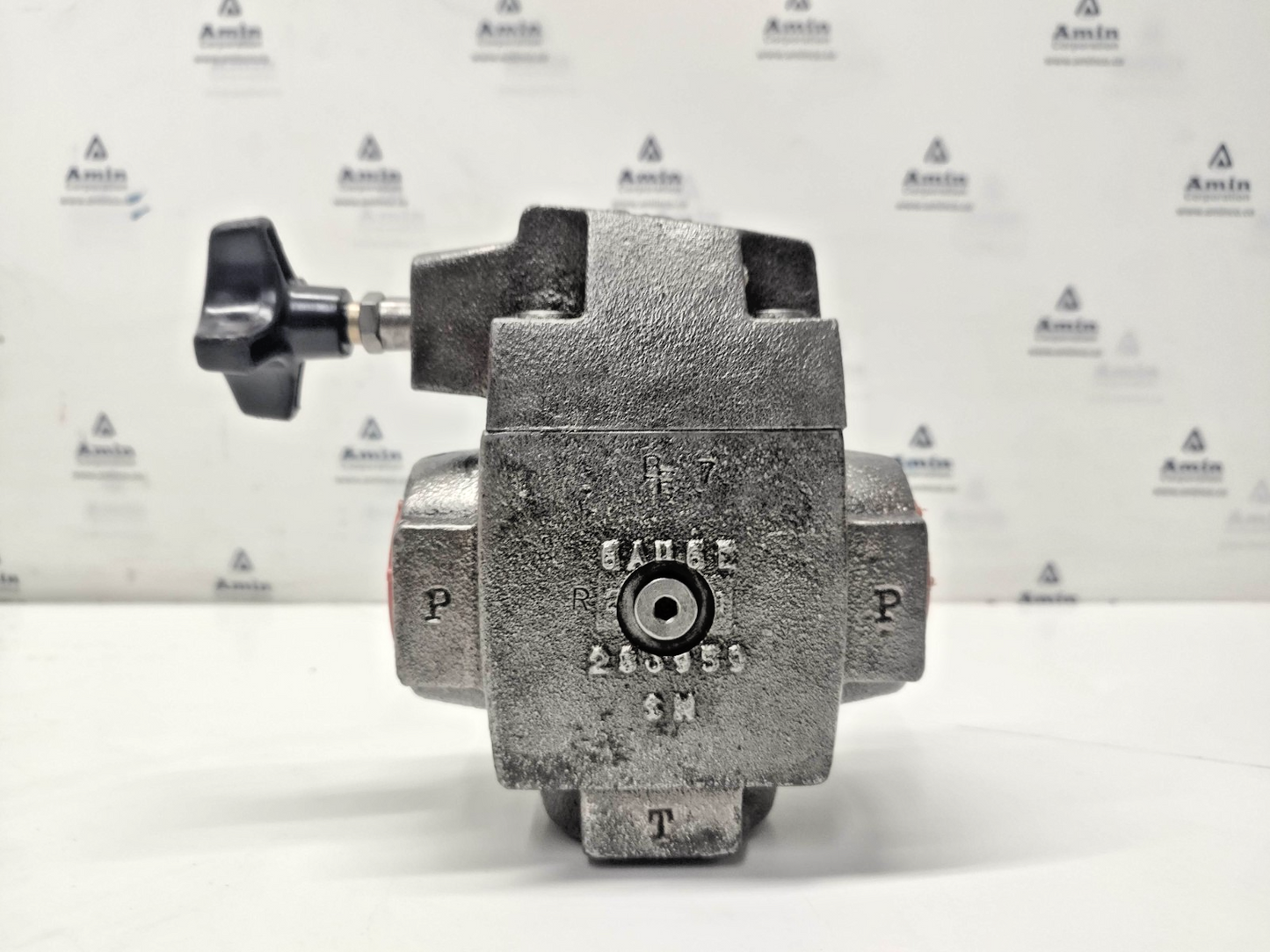 Vickers CT 10 F 30 pressure relief valve Rated pressure: 1500-3000 PSI CT10F30