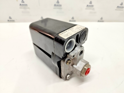 Condor MDR53/8 Pressure Switch AC-15, 4A, 250V, 5-8 bar - NEW