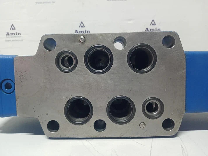 Rexroth 4WRH 25 W6-325-70 V Proportional Directional valve R900949458 - NEW