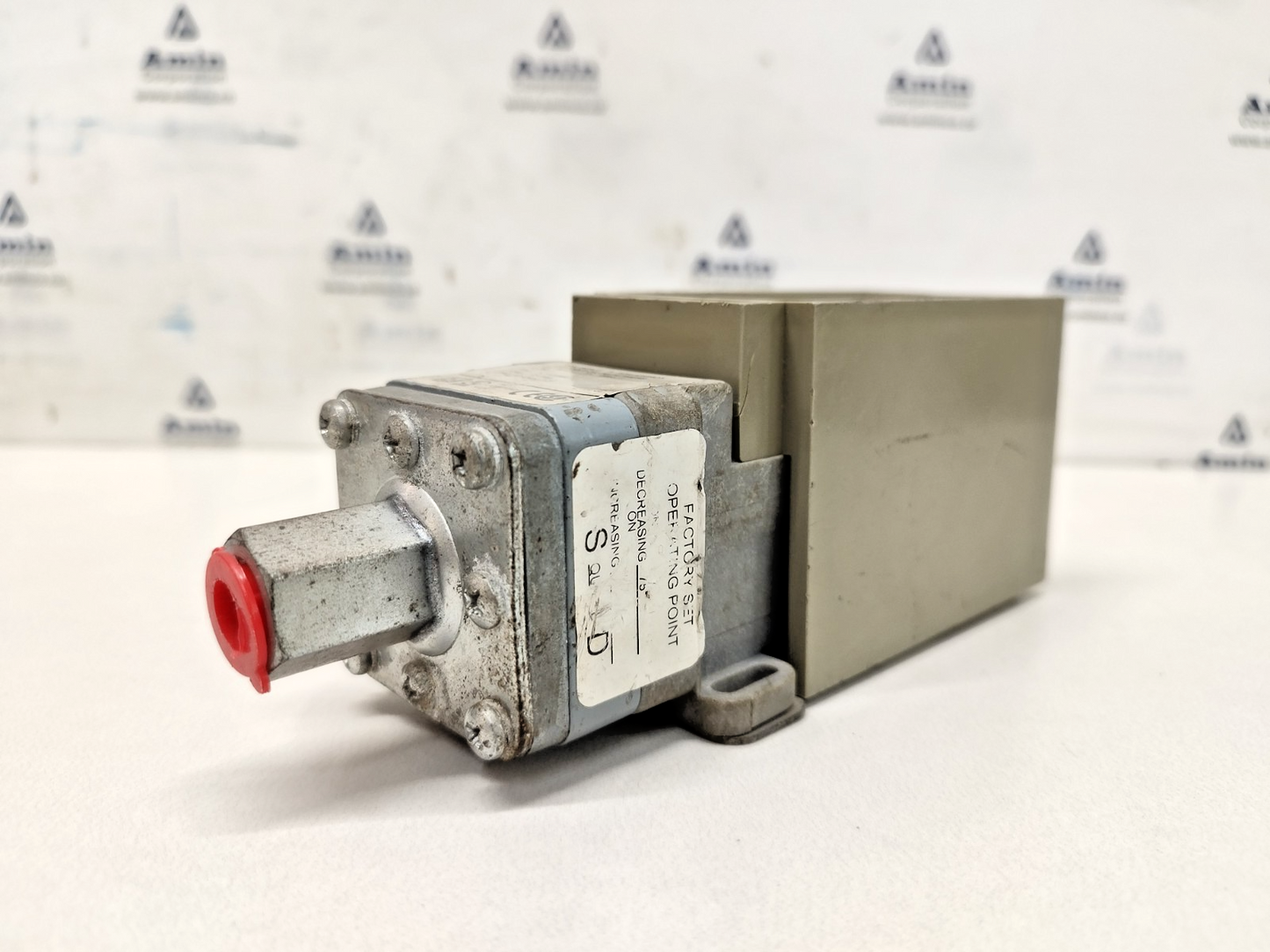 Square D 9012 GRG-5 Pressure Switch - NEW