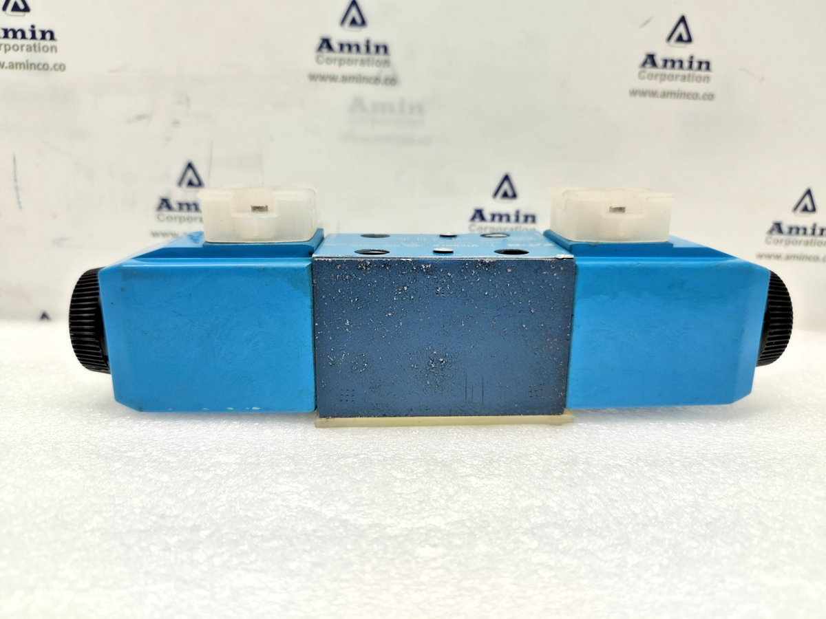 Eaton Vickers DG4V-3-6C-M-U-H7-60 EN38 Directional Control Valve - NEW