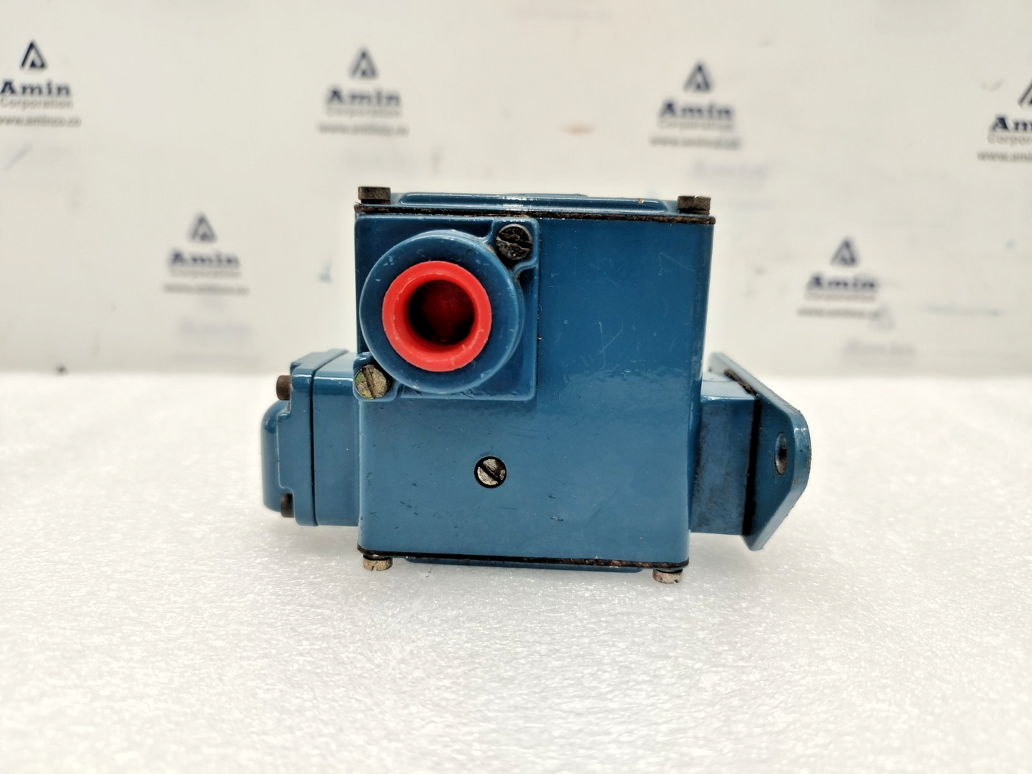 Amot Controls 4140CR1H11AA0-EE Range: 0.28-4.3 bar Pressure Switch - NEW