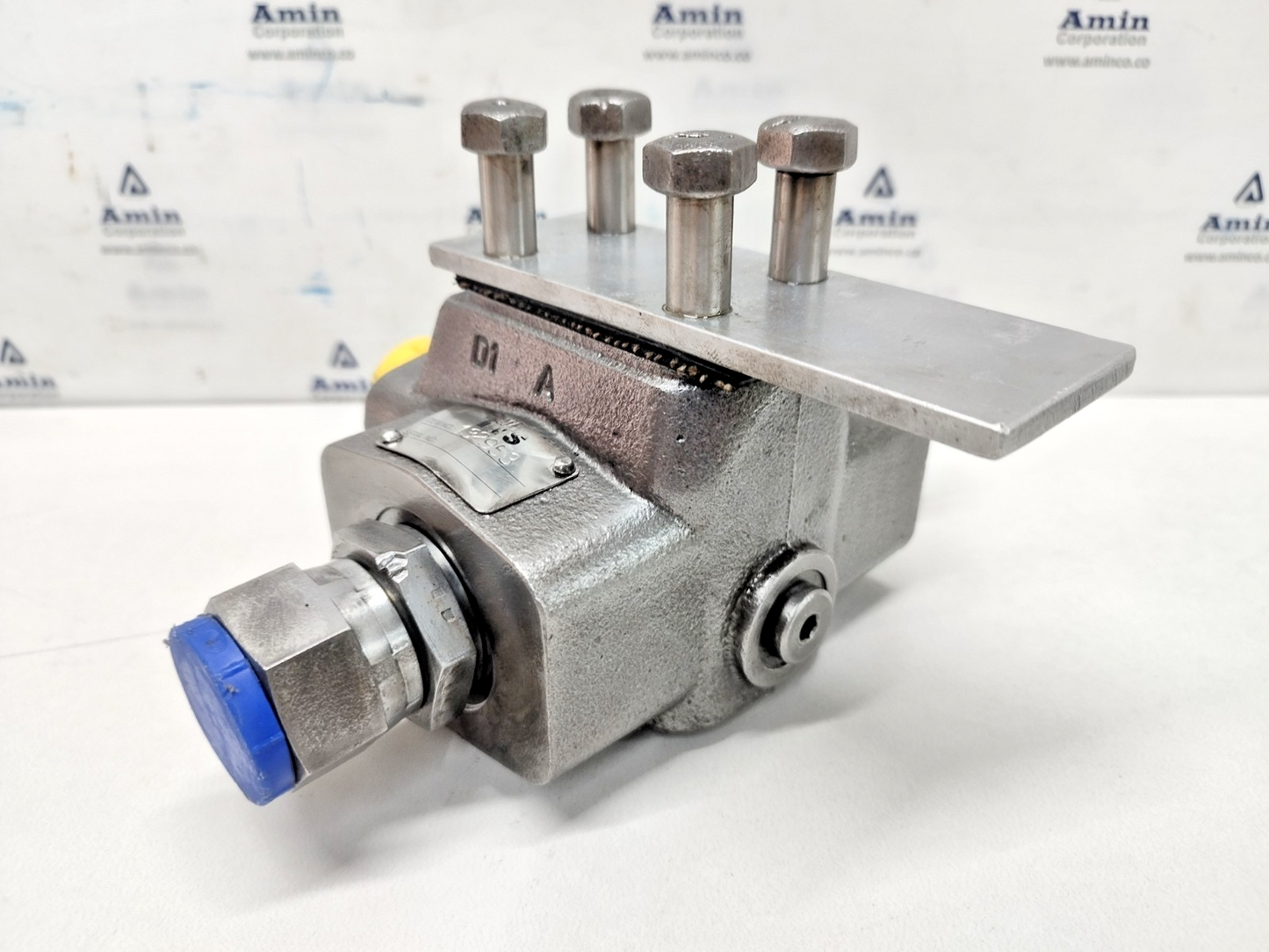 TTS Item No.132953 Hydraulic Valve - NEW