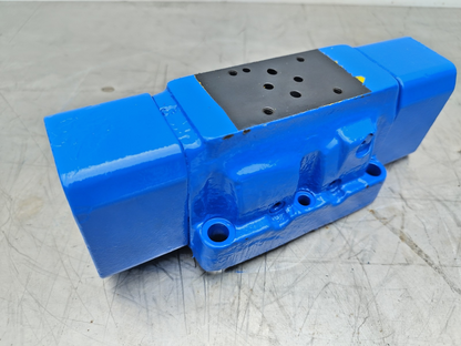 Vickers DG3S4-042A-7-40 Directional control valve - NEW