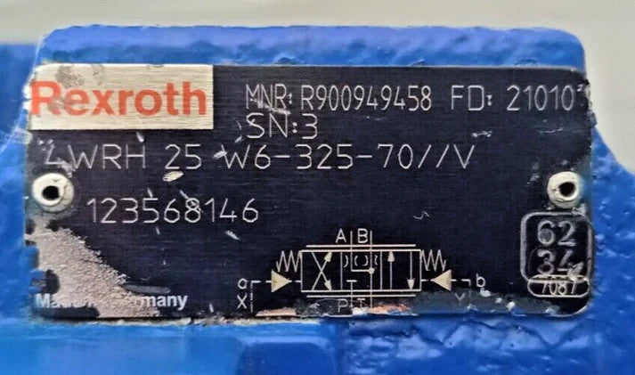 Rexroth 4WRH 25 W6-325-70 V Proportional Directional valve R900949458 - NEW