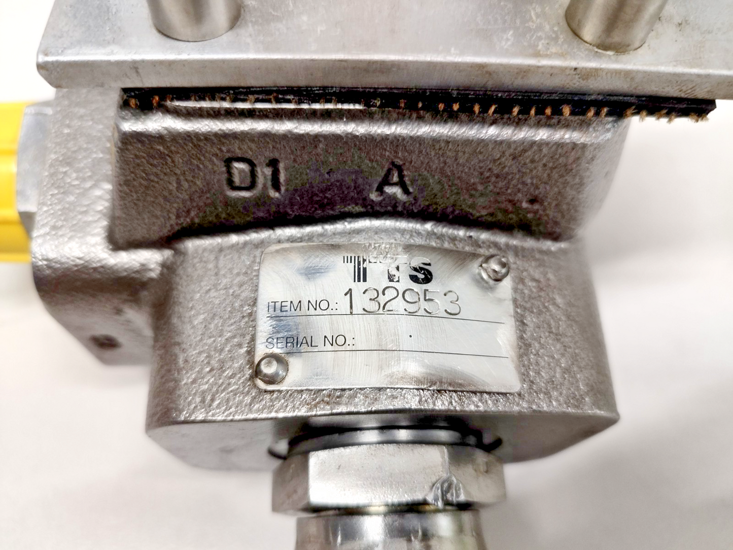 TTS Item No.132953 Hydraulic Valve - NEW
