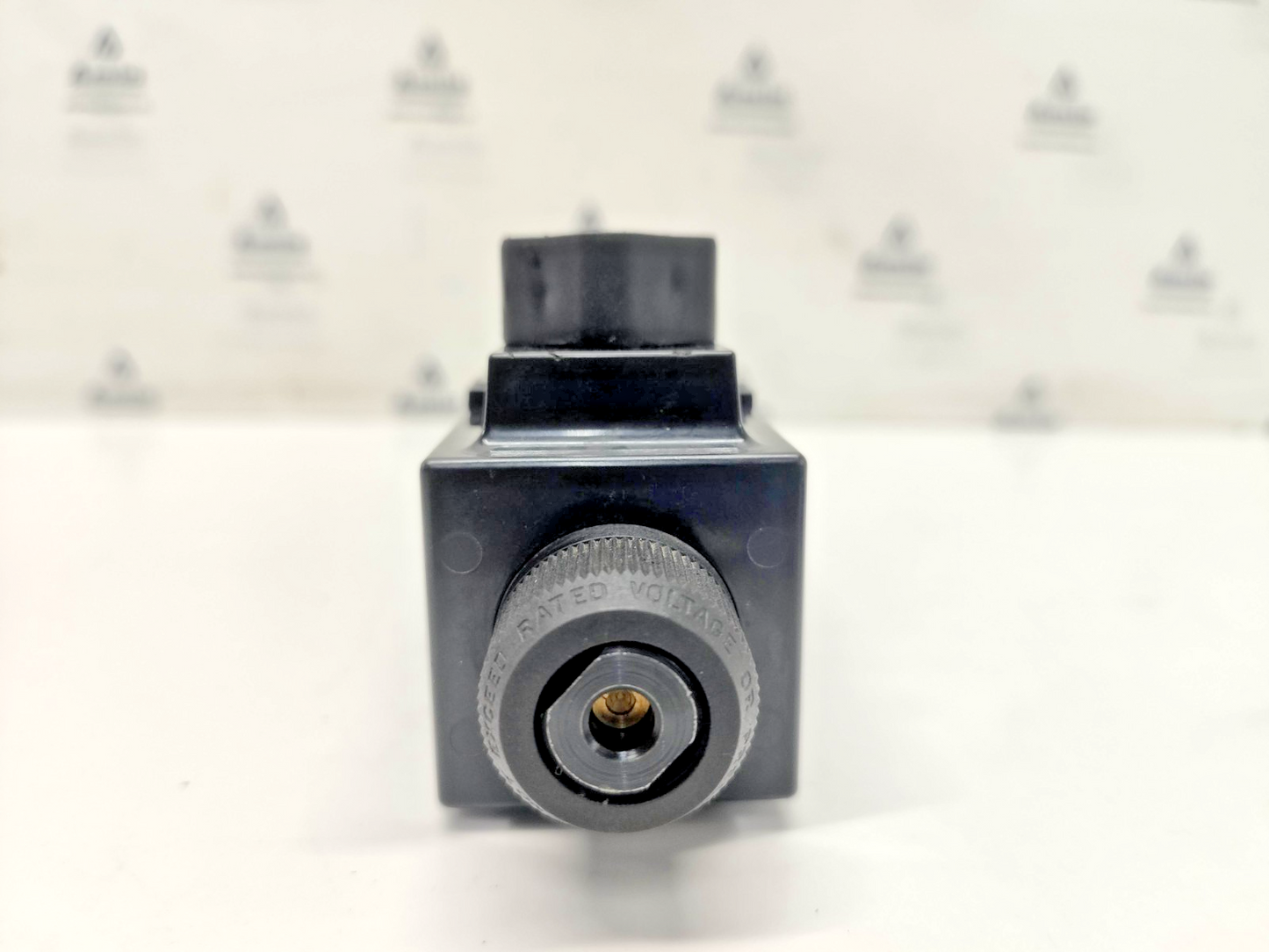Parker D1VW004CNYW91 Directional Control Valve - NEW