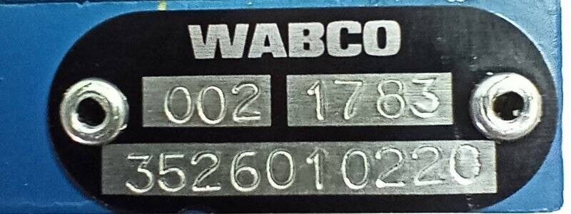 Wabco 3526010220 Pneumatic Valve - New