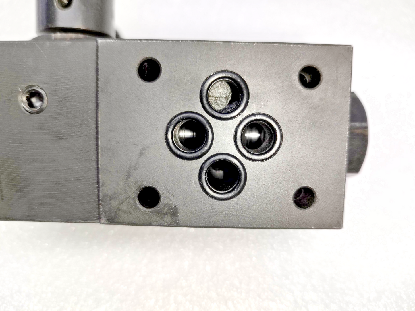 Yuken DMG-01-3C4-1038 Directional Control Valve - NEW #3