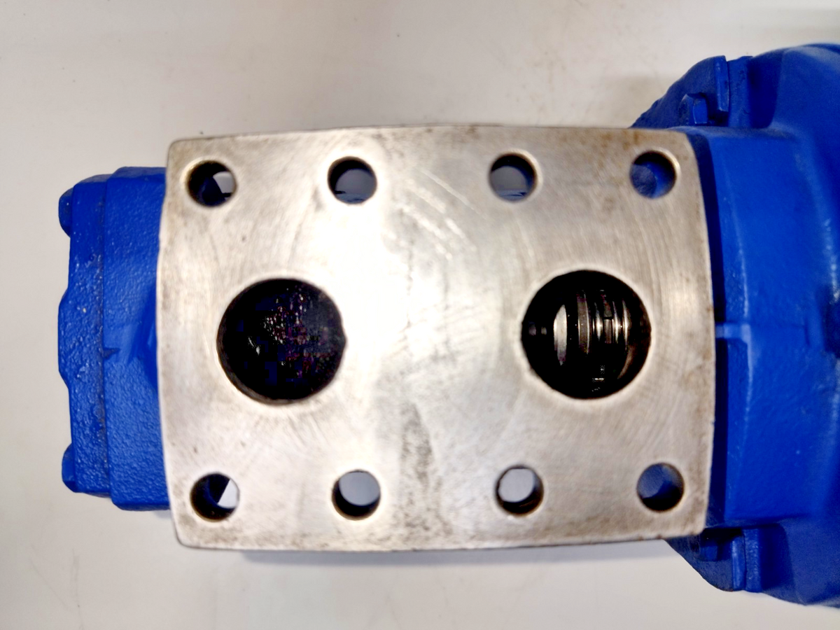IMO ACD 25-2L N6F Triple screw pump with electric Motor - Pressure Tested
