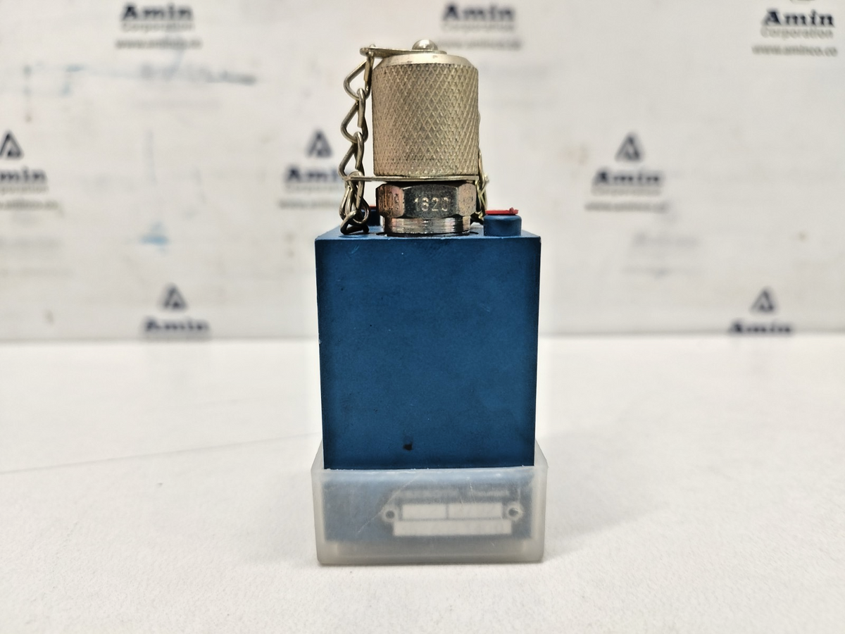 Rexroth 3526021400 Pneumatic Directional Valve - NEW