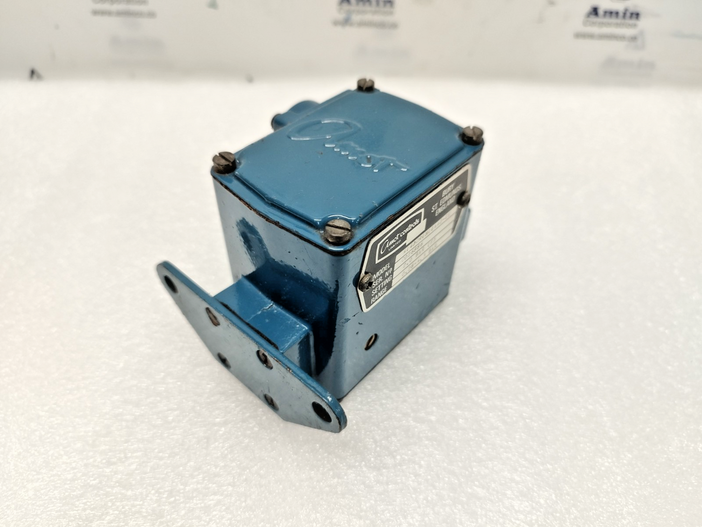 Amot Controls 4140CR1H11AA0-EE Range: 0.28-4.3 bar Pressure Switch - NEW