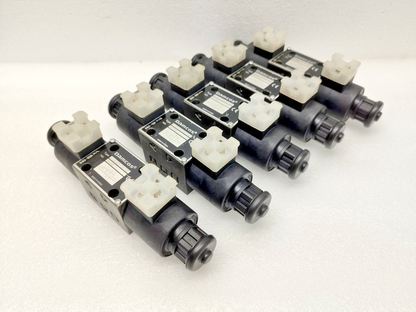 Damcos SA-G01-E3X-C230-31ES Directional control valve 160L8053 - NEW #3