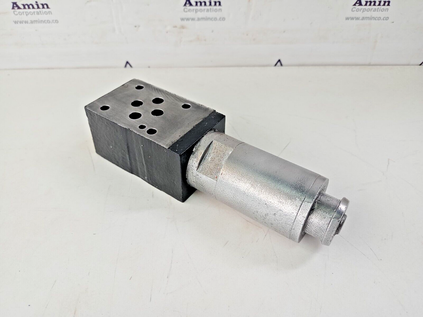 Parker RDM2PT35SVG15 Direct operated pressure relief valve