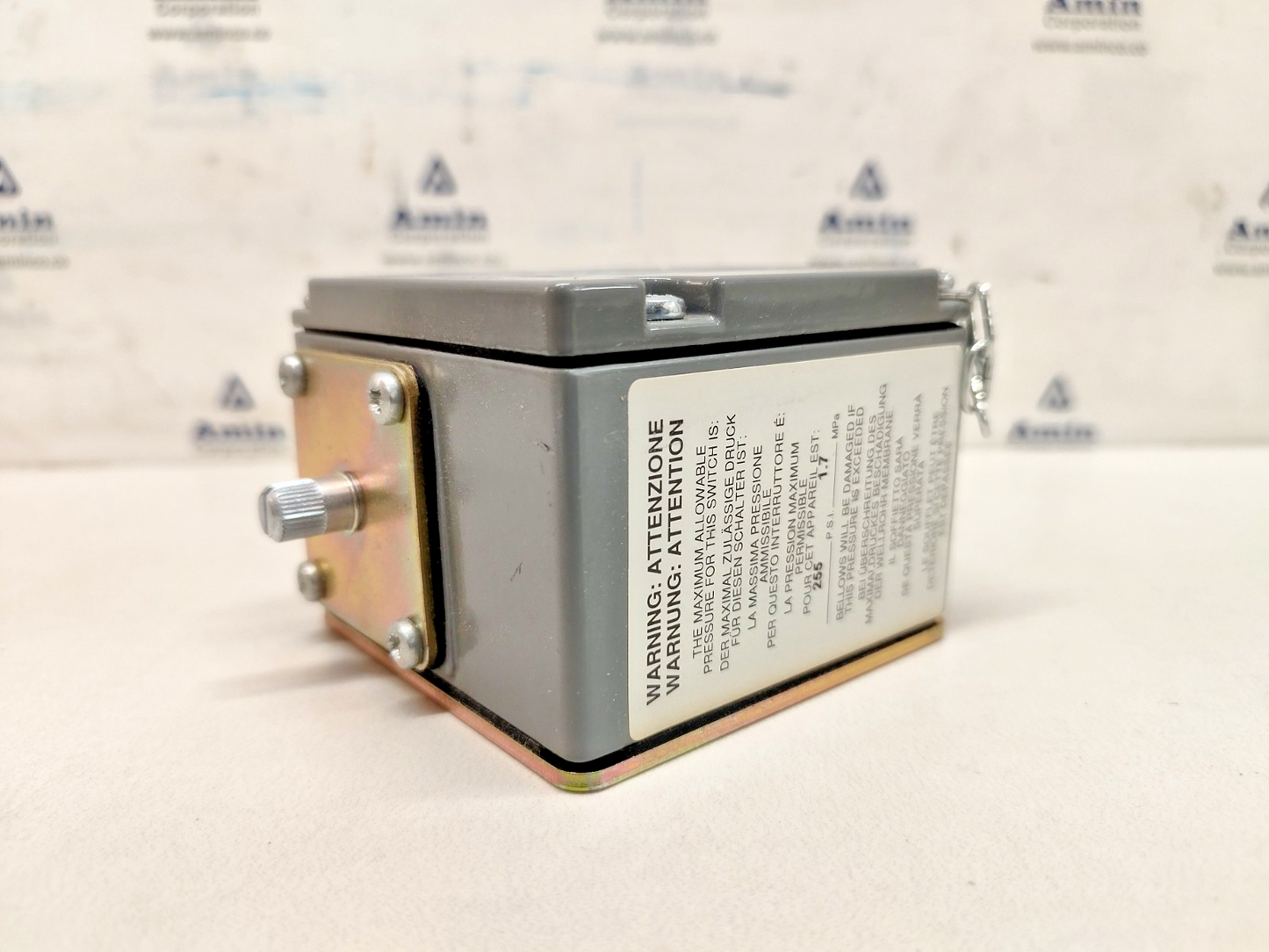 SQUARE D Class: 9012 ACW-1 Form: M12 Ser.: C Pressure Switch - NEW