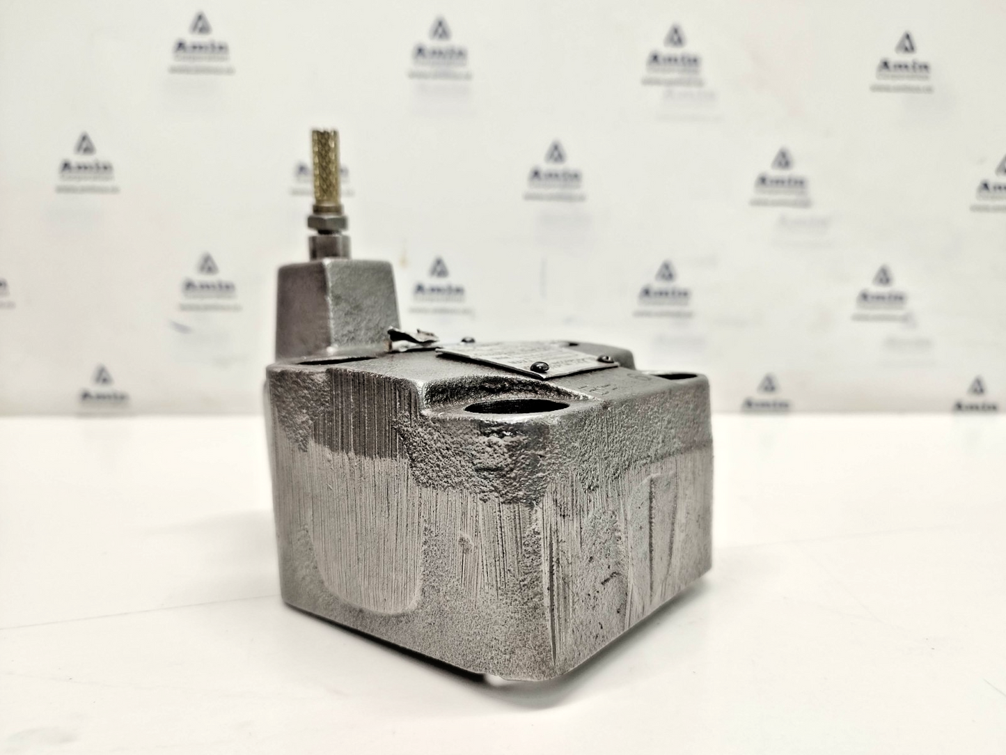 Vickers CG-06-FY-50 Sequence Valve CG06FY50 Pressure Range: 1500-3000psi #2